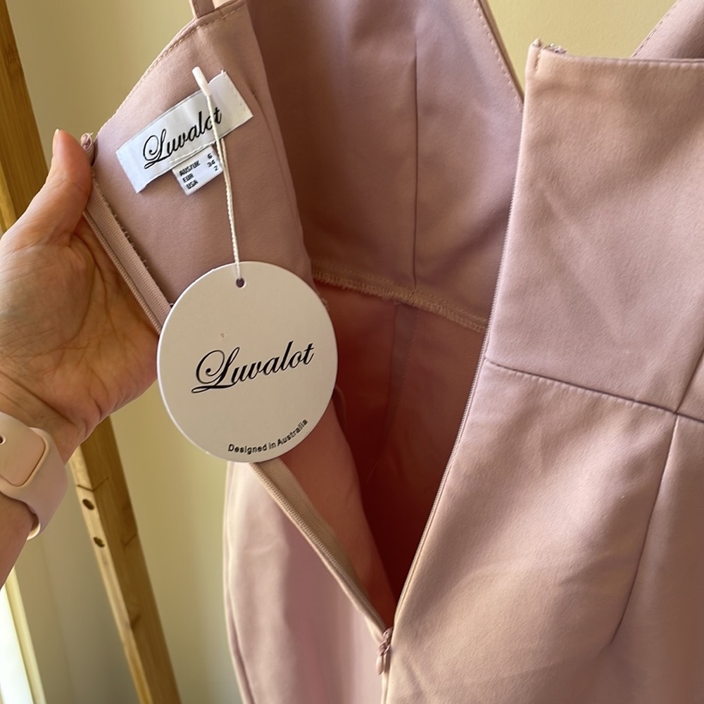 🎉HOST PICK🎉 NWT LUVALOT Bodycon Dusty Pink Mini-Dress SIZE 6 $40 (RRP $70)💛. - Picture 3 of 5